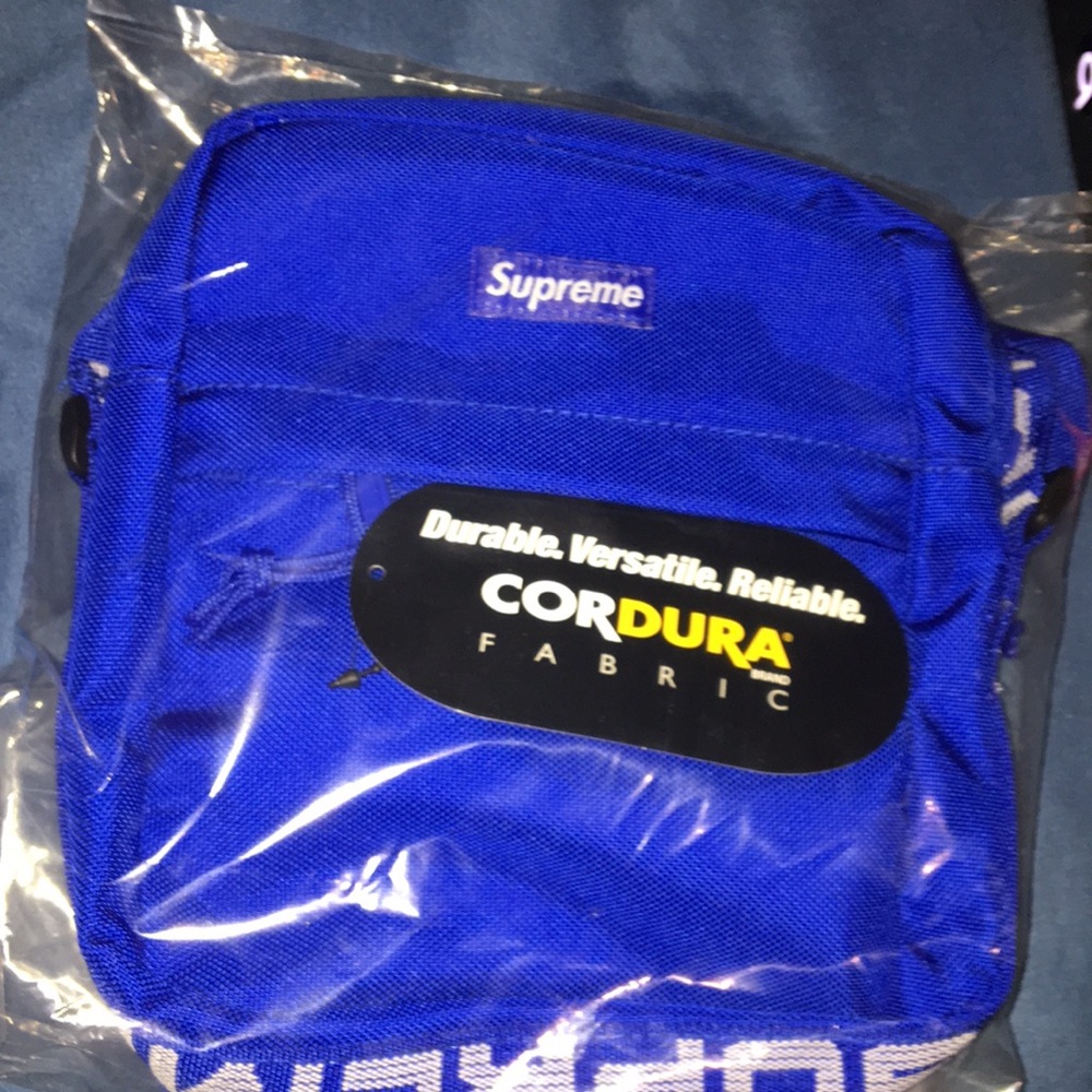 Supreme shoulder bag (blue)